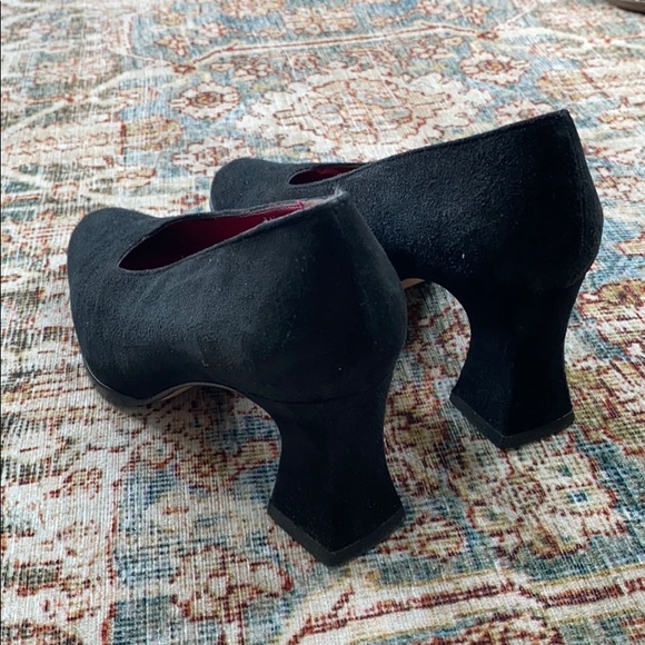 Charles Jourdan Suede Bis Pumps - Picture 7 of 11